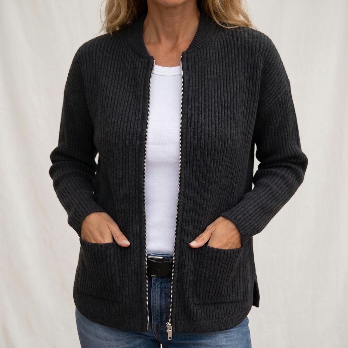 Brooke | Cozy Zip-Up Cardigan with Deep Pockets